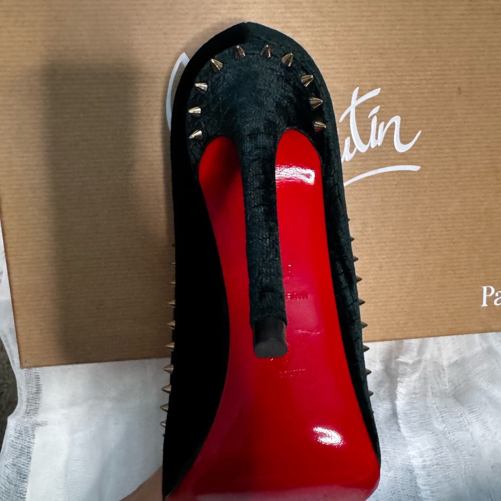 Christian Louboutin velvet dark green Studded Heels - Picture 4 of 6